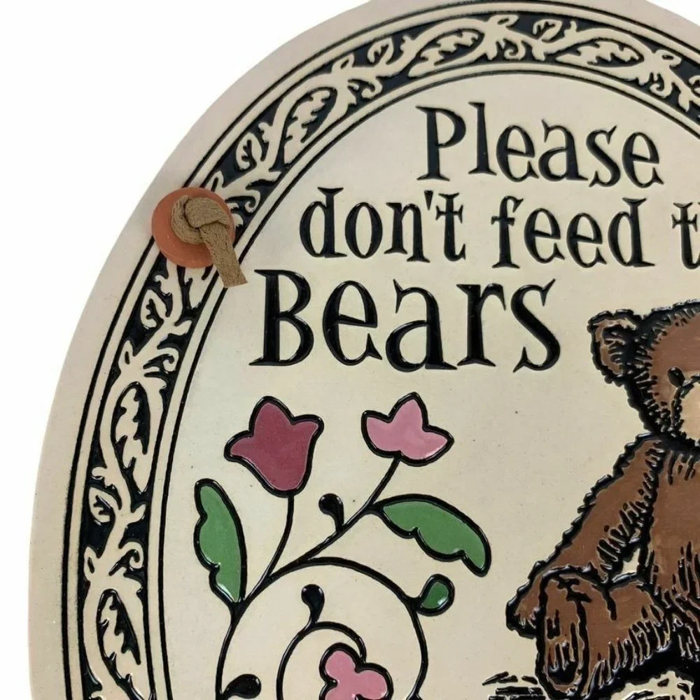 Spooner Creek Designs Please Don't Feed the Bears Wall Plaque Michael Macone USA